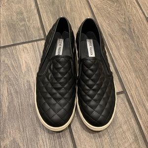 Steve Madden slip ons